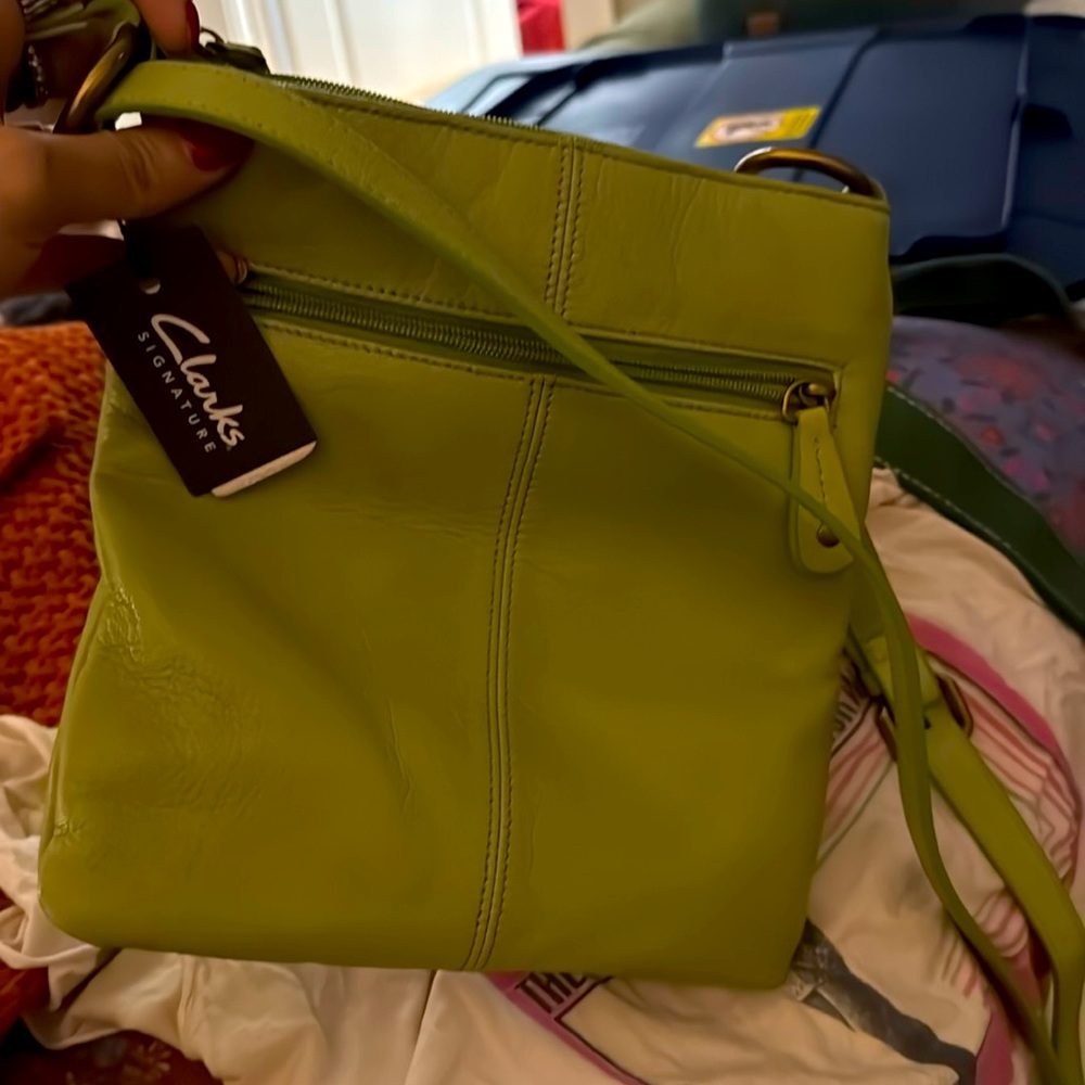 Clark’s leather crossbody bag - fern green!